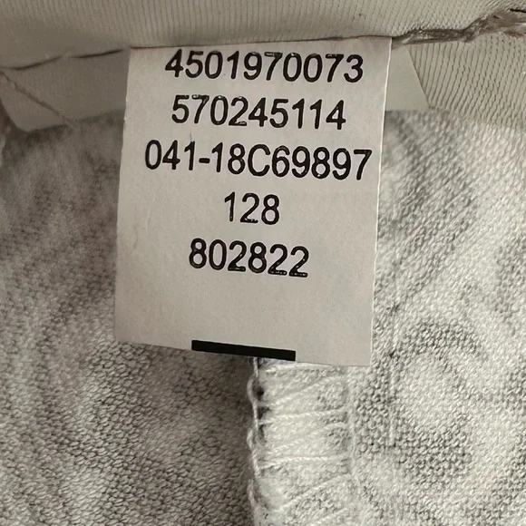 Chico's Black and White Geometric Bermuda Shorts NWT Pockets Women’s Size 0/US 4 - Picture 11 of 16